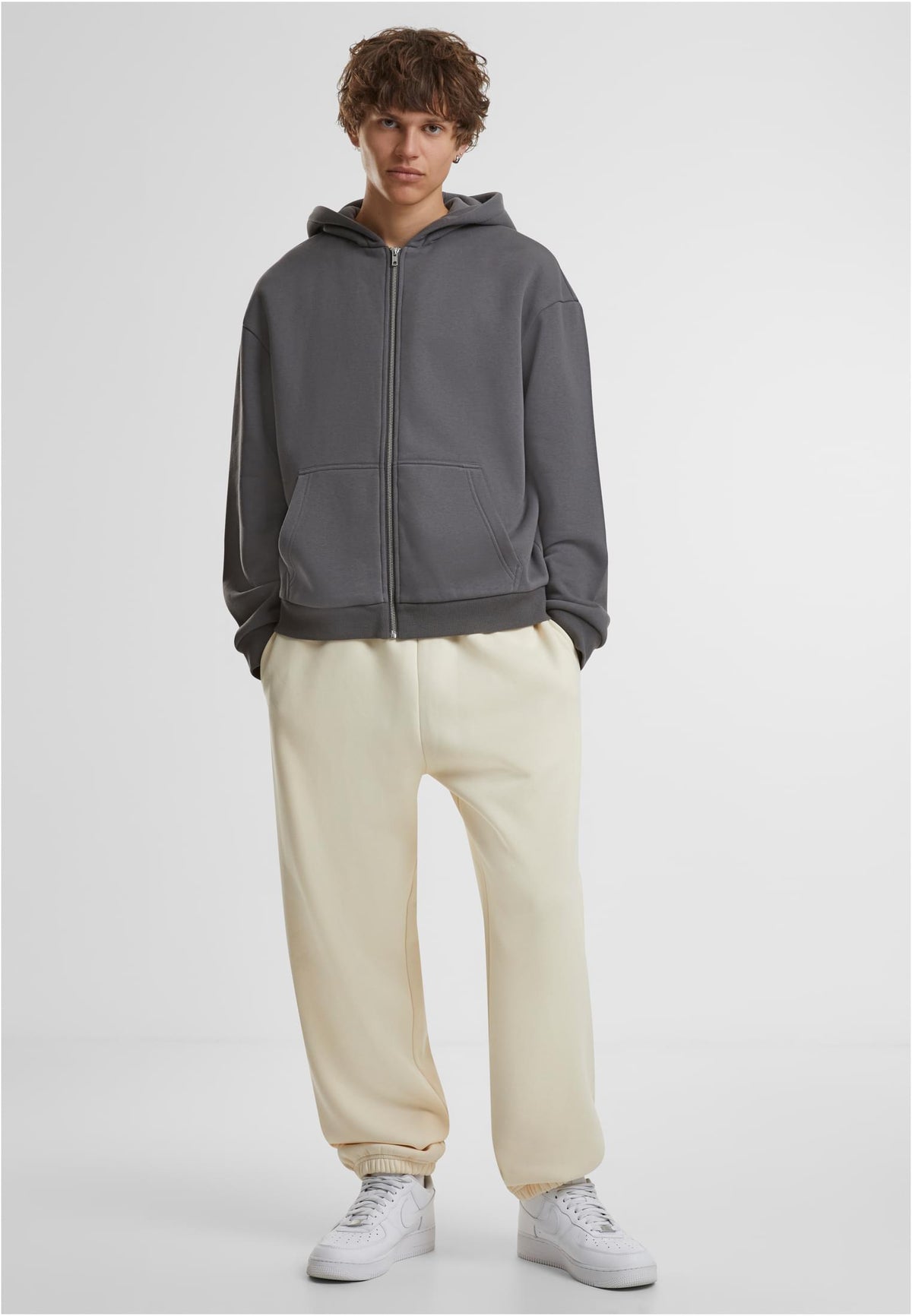 Fluffy Sweatpants 330 GSM
