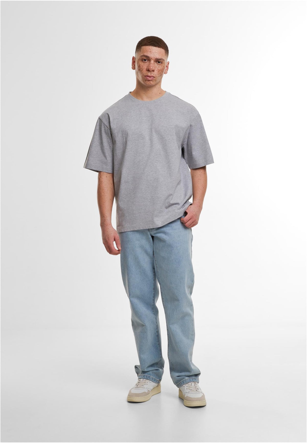 Loose Fit Tee 200 GSM