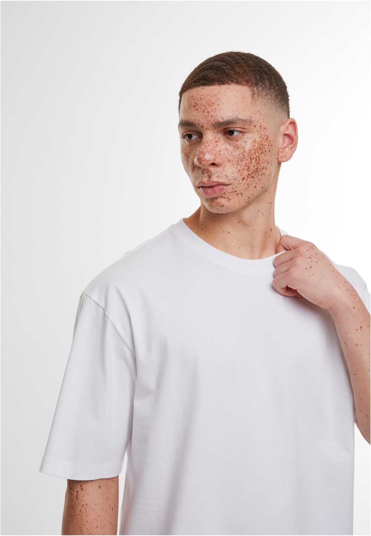 Loose Fit Tee 200 GSM