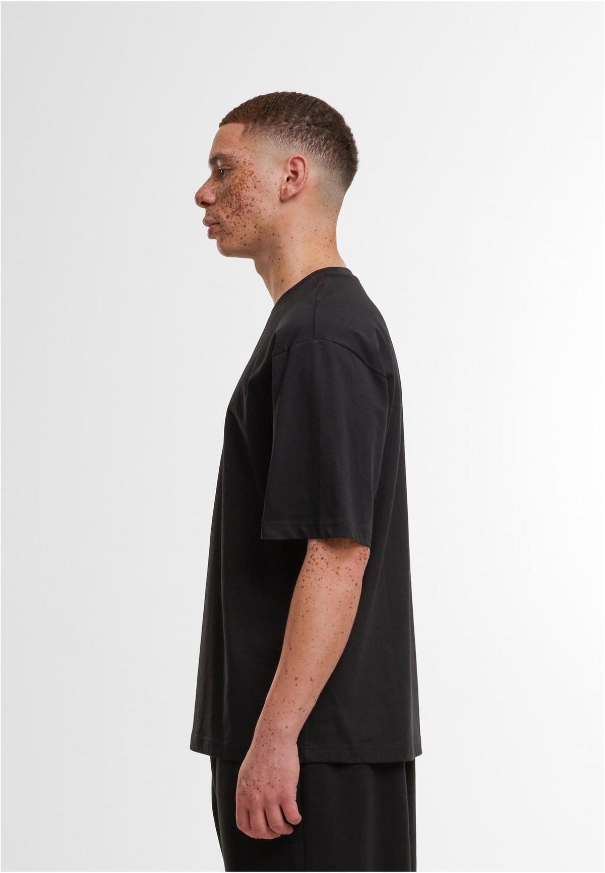 Loose Fit Tee 200 GSM