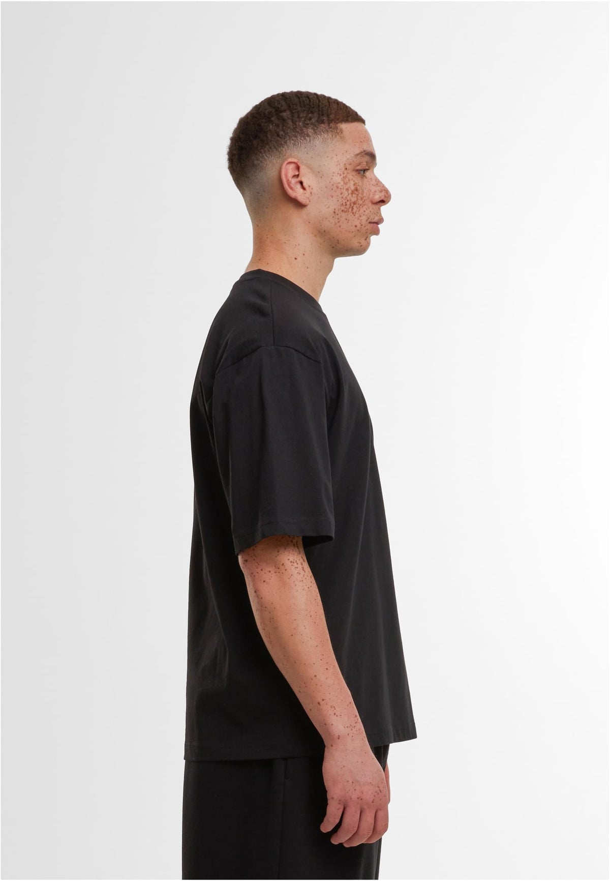 Loose Fit Tee 200 GSM