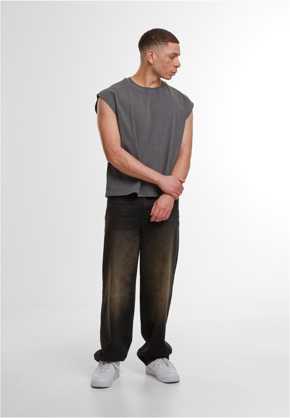 Vintage Cropped Heavy Sleeveless Tee 240 GSM
