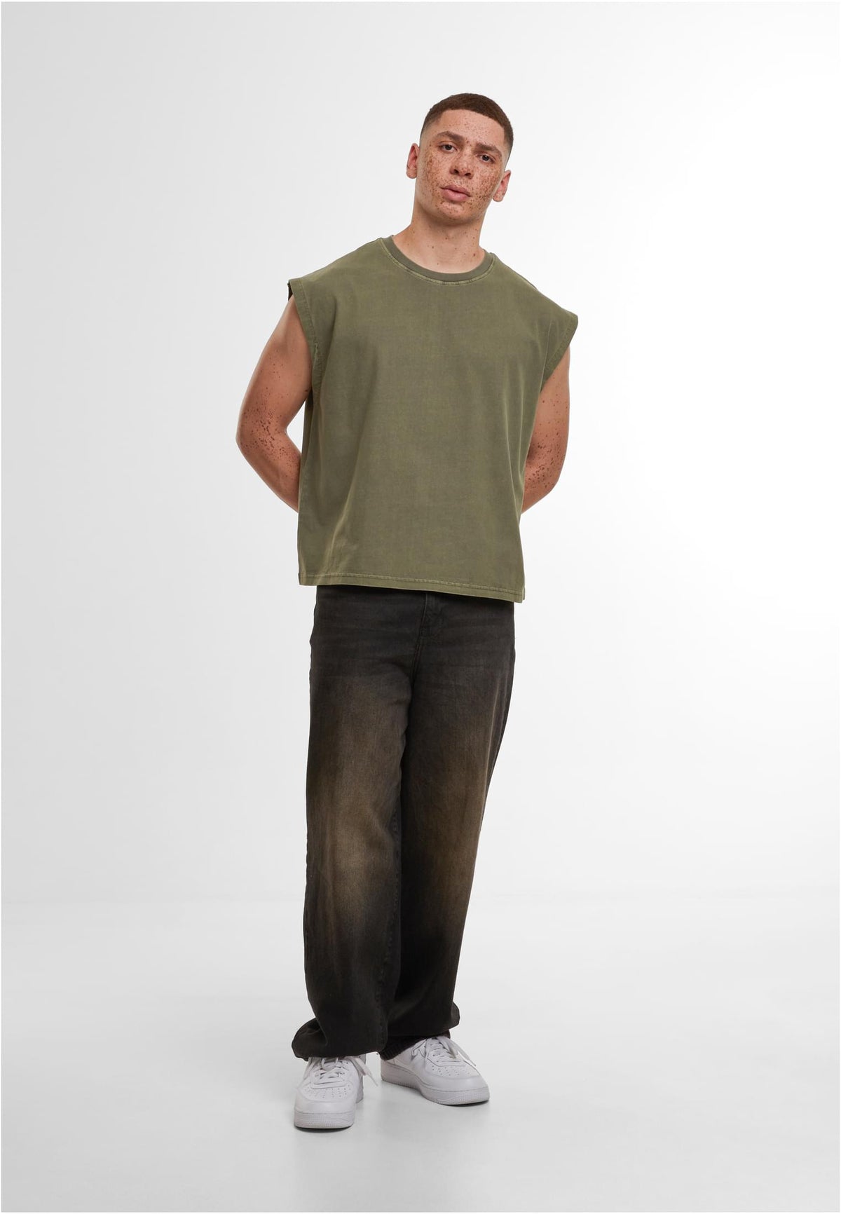 Vintage Cropped Heavy Sleeveless Tee 240 GSM