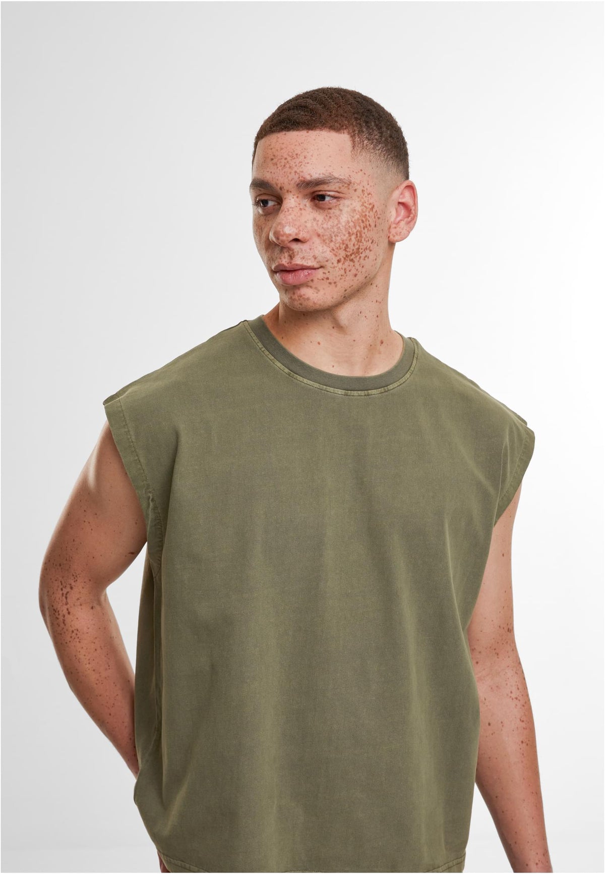Vintage Cropped Heavy Sleeveless Tee 240 GSM