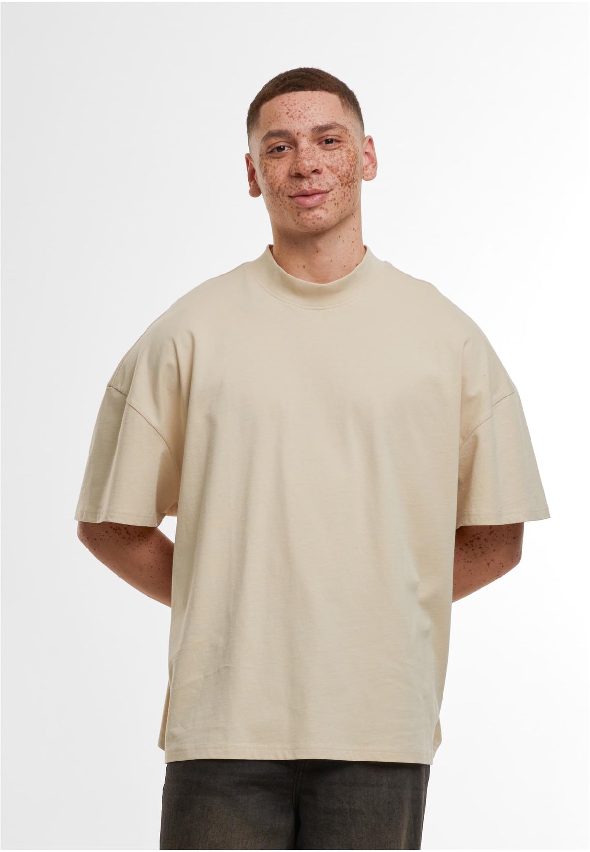 Oversized Mock Neck T-Shirt 220 GSM