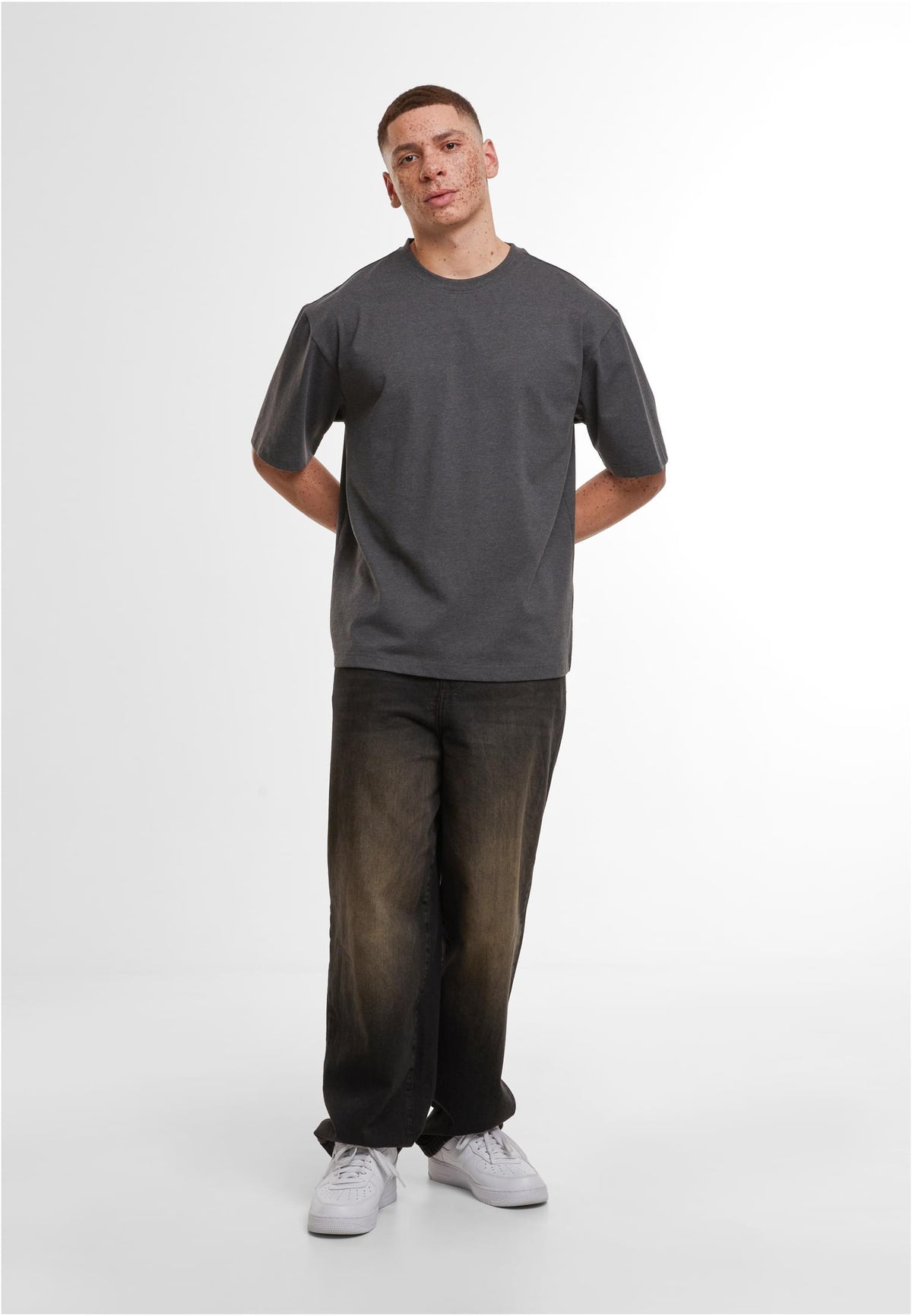 Loose Fit Tee 200 GSM