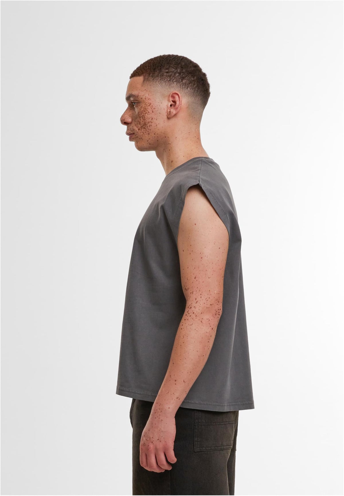 Vintage Cropped Heavy Sleeveless Tee 240 GSM